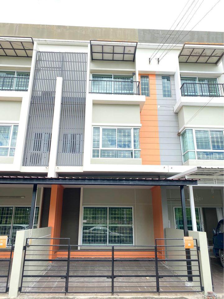 ให้เช่าทาวน์โฮม 3 ชั้น หมู่บ้าน นลิน อเวนิว รามคำแหง138 ใกล้ทางขึ้นมอเตอเวย์ บางนา-บางประอิน 