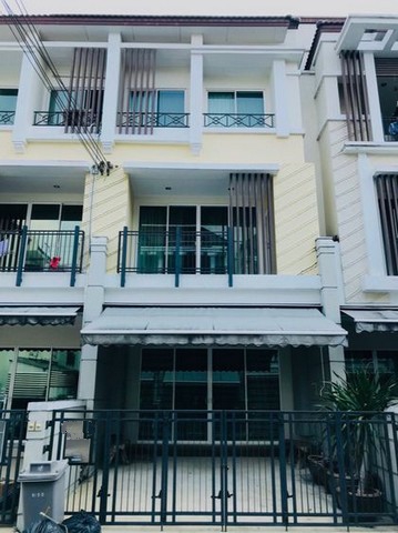 ให้เช่าทาวน์โฮม บ้านกลางเมือง ลาดปลาเค้า ใกล้ห้างเดอะ แจ๊ส