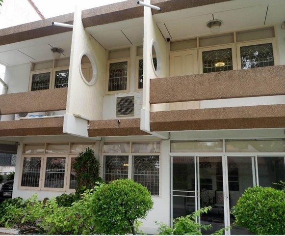 ให้เช่าบ้านเดี่ยว2ชั้นย่านสุขุมวิท ซอยปรีดีพนมยงค์ 26 ใกล้BTSพระโขนง ใกล้โรงเรียนนานาชาติ St. Andrew
