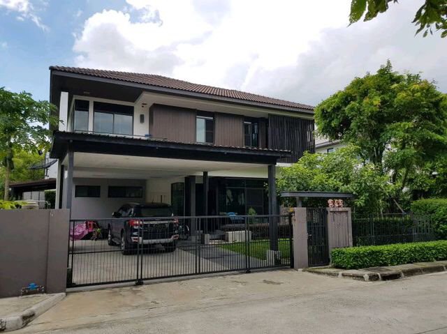 ขายบ้านเดี่ยว 2 ชั้น 101 ตรว. หมู่บ้านมัณฑนา เลค วัชรพล หลังมุม ติดทะเลสาป ใกล้ทางด่วน 