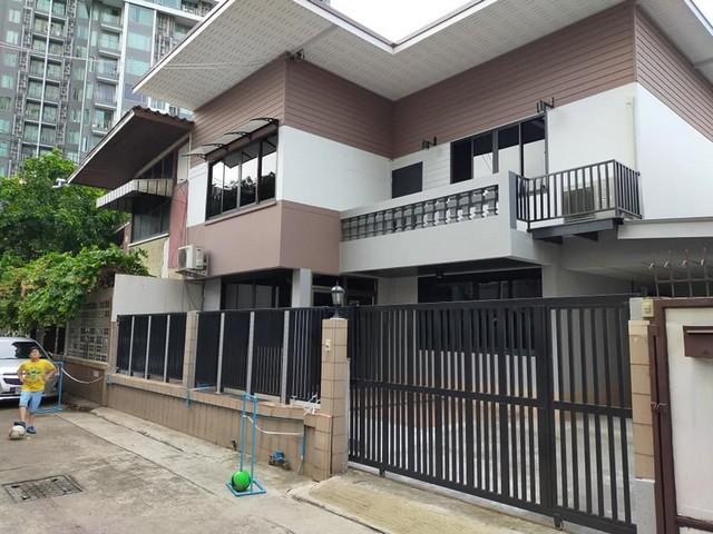ให้เช่าบ้านเดี่ยว 2 ชั้น 3 ห้องนอน ซอยเอกมัย 12 ใกล้ BTSเอกมัย  
