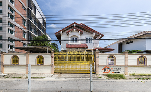 ขายบ้านเดี่ยวอยู่ อุดมสุข 43 ใกล้ BTS อุดมสุข 126 ตร.ว.