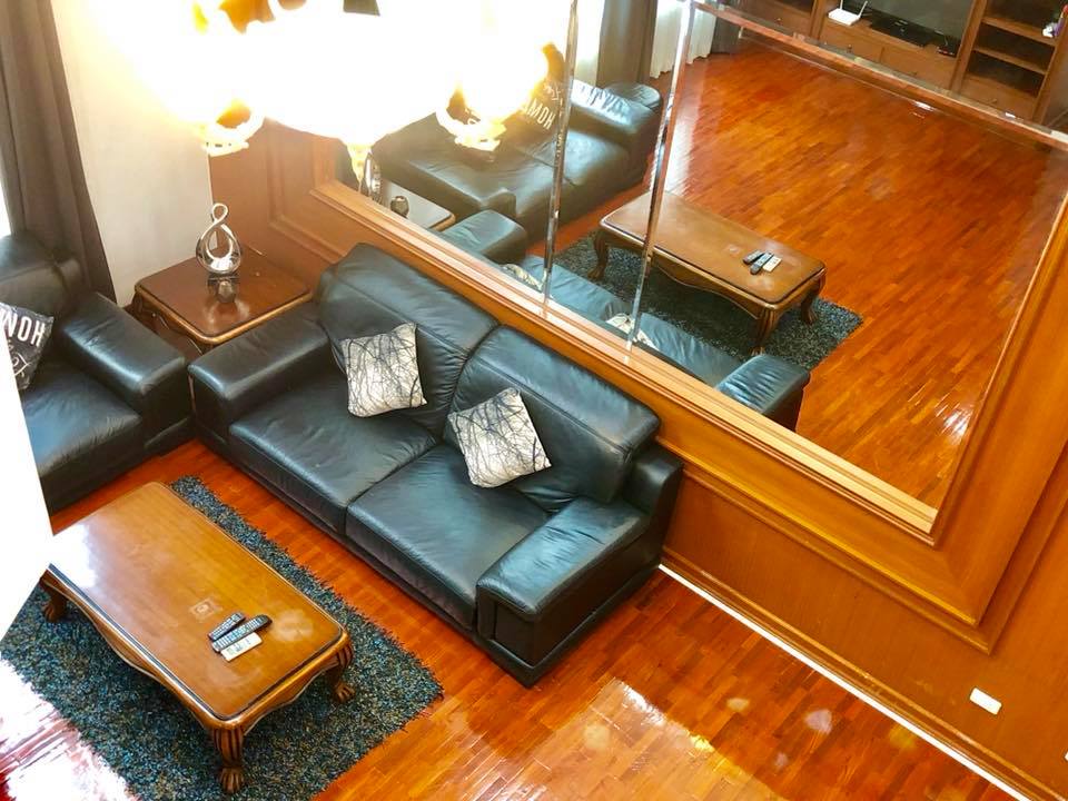 ให้เช่าTownhouse Moo Bann Klang Krung Thonglor ,sukhumvit55 ราคา 79,000  สนใจติดต่อ 0979495559