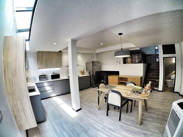 C1279 ขายทาวน์โฮม 3 ชั้น ซอยสุขุมวิท 38 หลังมุม รีโนเวทใหม่ ใกล้BTSทองหล่อ