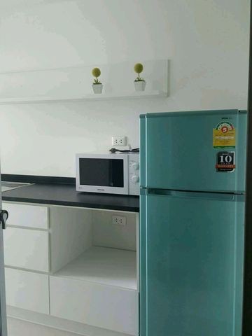 ให้เช่า den condo วิภาวดี  เครื่องใช้ไฟฟ้าครบ  พร้อมอยู่  ด่วน!!!