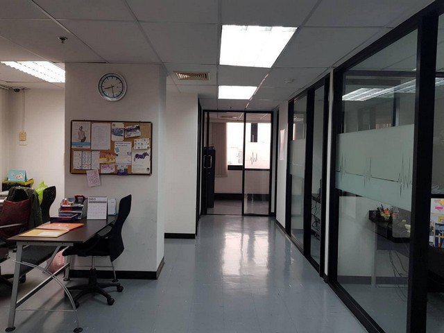BS557ให้เช่าพื้นที่สำนักงาน อาคารยูไนเต็ด ทาวเวอร์ ทองหล่อ ใกล้เจอเวนิว ทองหล่อ