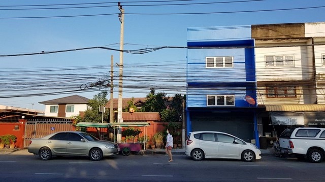 ให้เช่า 25000​ อาคารพาณิชย์ ติดถนนใหญ่ เฉลิมพระเกียรติ ร.9 ใกล้ สี่แยก ประเวศ