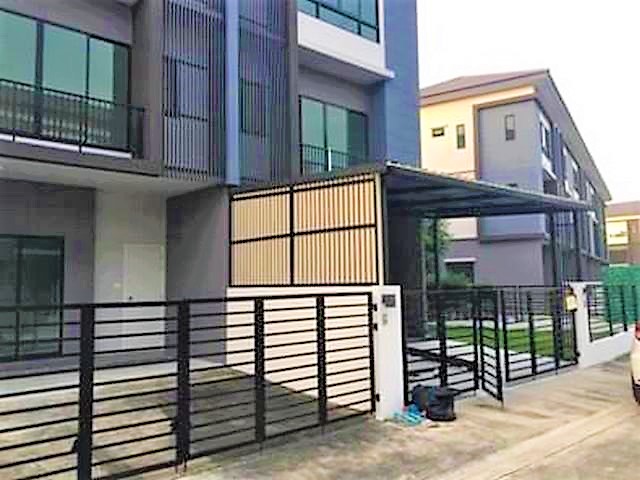 ขายทาว์เฮ้าส์ 3ชั้น หลังหัวมุม หมู่บ้าน The Connect UP3 ลาดพร้าว 126 บ้านใหม่ ใกล้BTSลาดพร้าว 101 