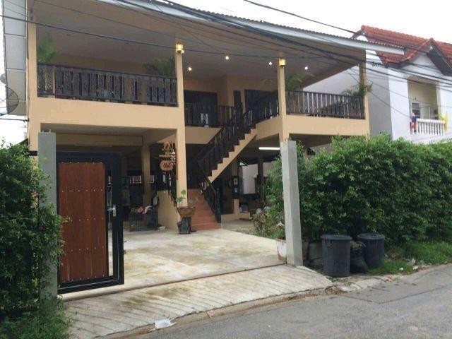ขายบ้านเดี่ยว 2 ชั้น เนื้อที่ 100 ตรว. สไตล์ไทยประยุกต์ ซอยสุขุมวิท 101 ทับ 1 ใกล้ BTS อุดมสุข