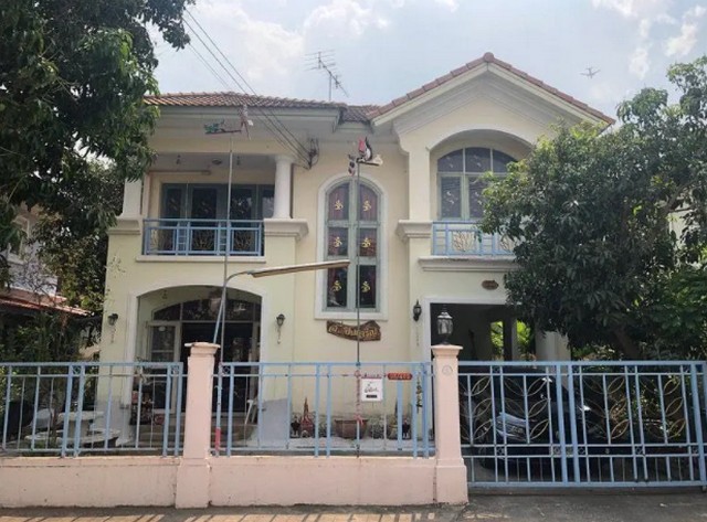 ขายบ้าน หมู่บ้านภัสสร 3 ขนาด 51.8  ตารางวา จำนวน 2 ชั้น 3 ห้องนอน