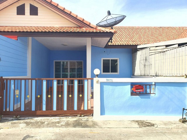 ขายทาวน์เฮ้าส์ แผ่นดินทอง ปลวกแดง ระยอง ซอย 10 เลขที่ 999/371 พื้นที่ 24 ตรว บ้านสวยแต่งใหม่