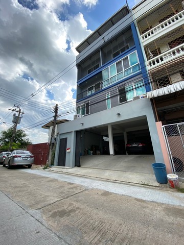 ขายอาคารพาณิชย์ บางเเวก  พื้นที่ใช้สอย 450 ตรม.  38 ตรว