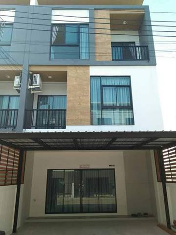 ให้เช่าทาวน์เฮาส์ ทริโอ ร่มเกล้า ลาดกระบัง  3ชั้น 2ห้องนอน 3ห้องน้ำ 23,000ต่อเดือน