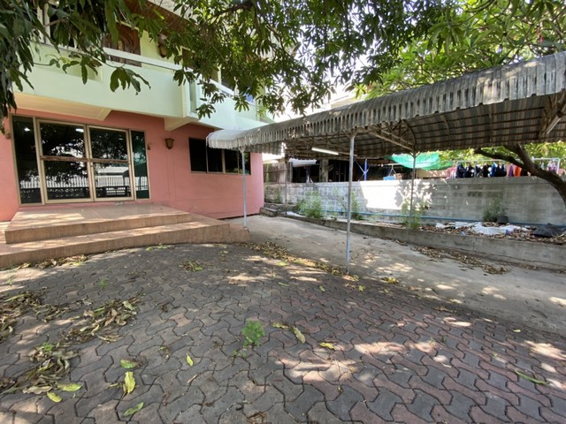 ให้เช่าบ้านเดี่ยว2 ชั้นหลังมุมเนื้อที่ 74 ตรว เหมาะทำออฟฟิศ  สุขุมวิท101 ปุณวิถี