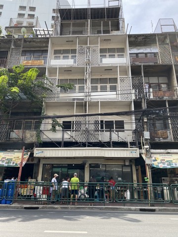 ขายอาคารพาณิชย์ 6 ชั้น ซอยมังกร พื้นที่ 22 ตรว.พื้นที่ใช้สอย 672 ตรม. 2 คูหา 
