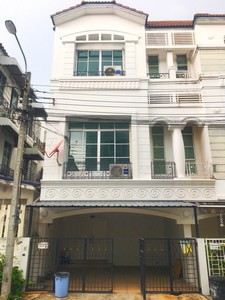 ให้เช่าทาวน์โฮม 3 ชั้น บ้านกลางเมืองลาดพร้าว-โยธินพัฒนา ประดิษฐ์มนูธรรม 19  (PP2-PN229)