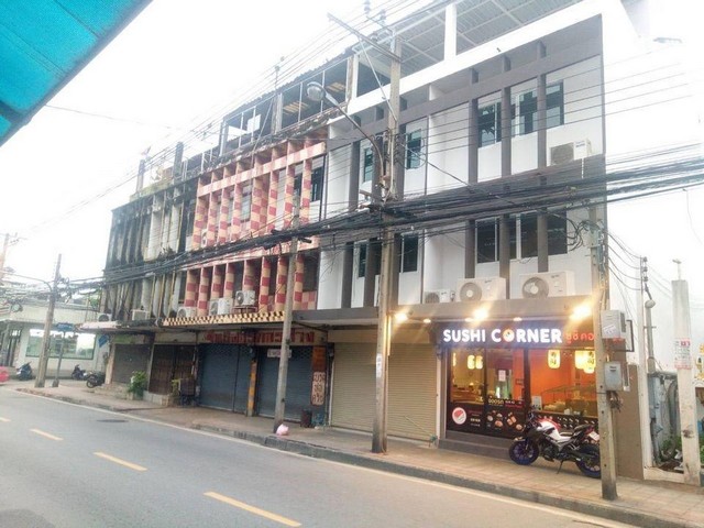 For Rent อาคารพาณิชย์4ชั้น รีโนเวทใหม่ย่านอินทามระ ติดถนนสุทธิสารวินิจฉัย 