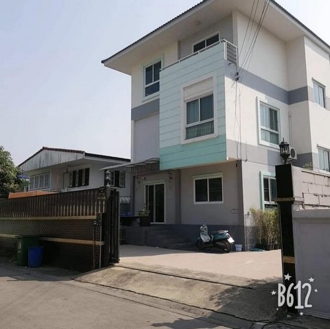 C1393 ขายบ้านเดี่ยว 3 ชั้น บ้านสร้างเอง ซอยลาดพร้าว 87  ใกล้ถนนลาดพร้าว 