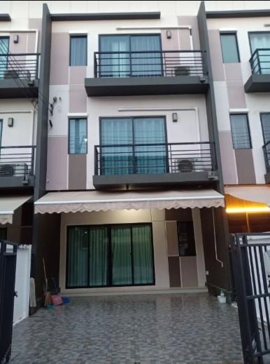 ให้เช่าทาวน์โฮม บ้านกลางเมือง นวมินทร์42 ทาวน์โฮม 3 ชั้น 3นอน 3น้ำ 22,000ต่อเดือน