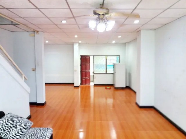 รหัสทรัพย์ KR1776 ทาวน์โฮม 3ชั้นห้องริม ให้เช่า หมู่บ้านเกษมสันต์ 1ย่านลาดพร้าว 71