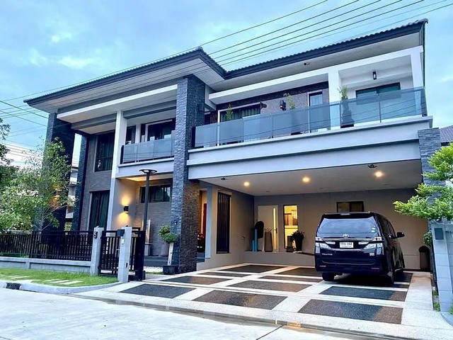 รหัสทรัพย์ KR1779 บ้านเดี่ยว 3ชั้น คฤหาสน์หลังใหญ่ ย่านพัฒนาการ เส้นตัดใหม่ ศรีนครินทร์ 