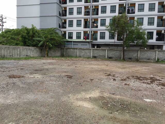 LS147ให้เช่าที่ดินเนื้อที่ ซอยแจ้งวัฒนะปากเกร็ด ใกล้บิกซีเอ็กตร้า เหมาะทำเป็นที่จอดรถหรือคลังสินค้า