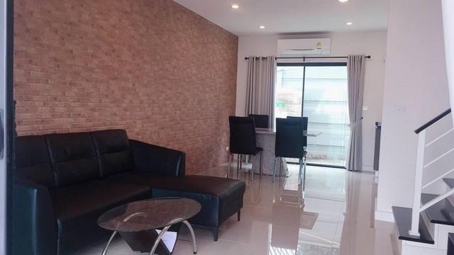 HR 4337 ให้เช่าทาวน์โฮม 3 ชั้น PATIO ศรีนครินทร์  พระราม9  กรุงเทพกรีฑา ใกล้สนามกอล์ฟยูนิโก้
