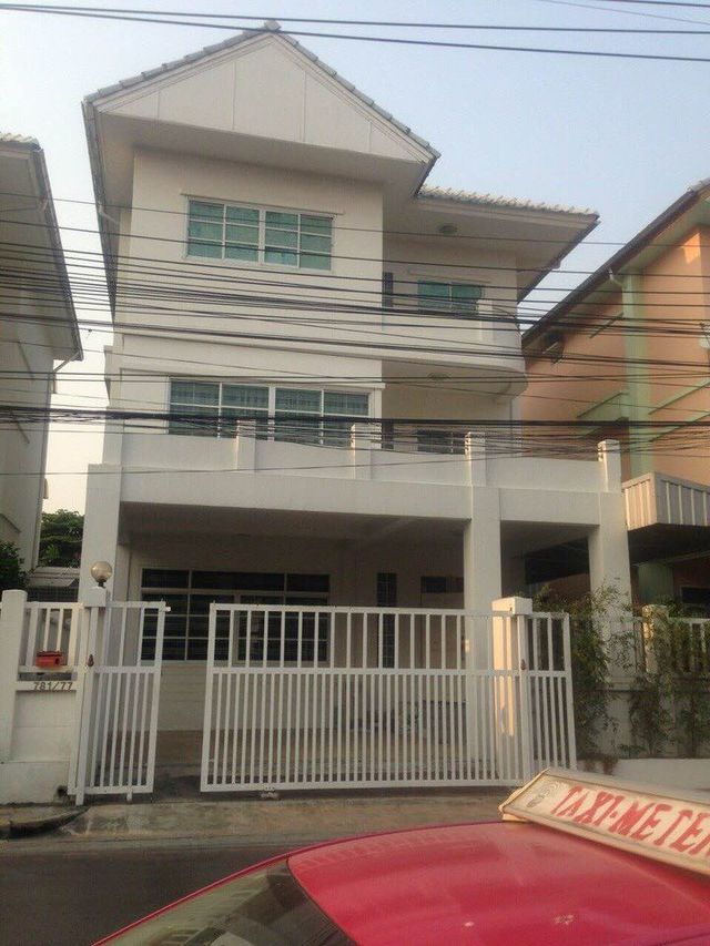 HR527ให้เช่าบ้านเดี่ยว 3 ชั้น ซ.ประชาราษฎ์บำเพ็ญ 26 ใกล้MRTสุทธิสาร
