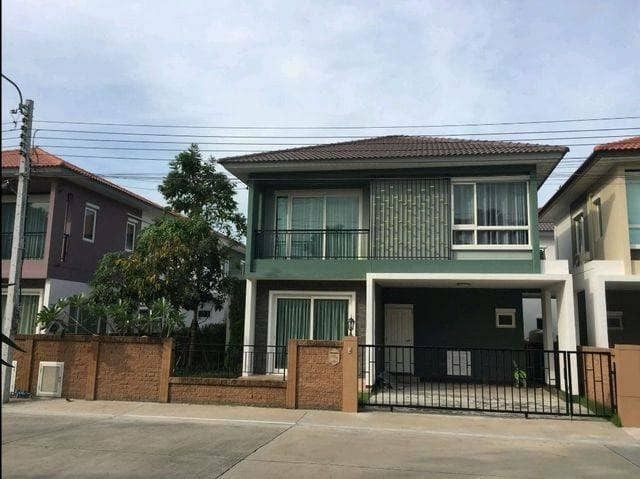 บ้านแฝดเช่า : โกลเด้น นีโอ (อ่อนนุช-พัฒนาการ) 0801532451