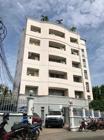 For Rent อาคารสำนักงาน 6 ชั้นพร้อมโกดัง ย่านรัชดา สุทธิสาร ใกล้MRTสุทธิสาร700 เมตร