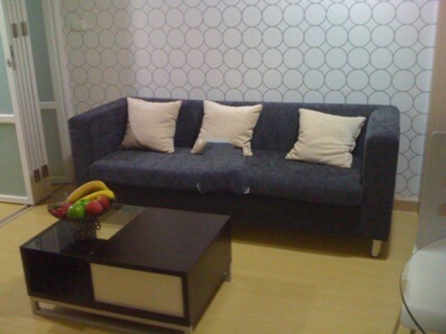 เดอะ สเตชั่น สาทร บางรัก ใกล้ BTS สะพานตากสิน 40 ตรม ชั้น 15  ให้เช่าราคา 10000 บาท เดือน 