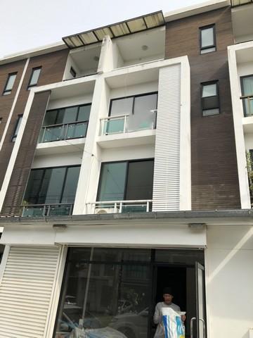 ให้เช่าทาวน์โฮม เอชทูโอ ราม 2-สุวรรณภูมิ ใกล้เมก้าบางนา เนื้อที่ 26ตรว 3นอน 5น้ำ 30,000ต่อเดือน