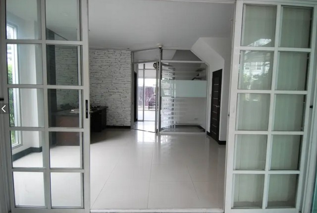 S1343 ให้เช่าทาวน์โฮม 3 ชั้น ซอยลาดพร้าววังหิน 34 ย่านลาดพร้าว