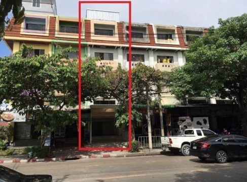 ให้เช่าตึกแถว-อาคารพาณิชย์ 5ชั้น Renovated ติดถนนลาดปลาเค้า 26 จดทะเบียนได้ (PP1-PC132)