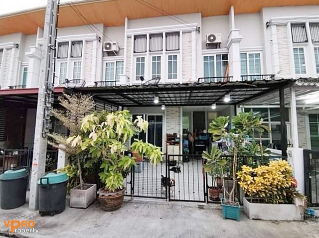 ขาย ทาวน์โฮม 2 ชั้น โกลเด้น ทาวน์ 3 ลาดพร้าว-เกษตรนวมินทร์ ใกล้ เซ็นทรัลอิสวิลล์​
