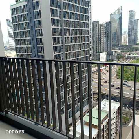 ขาย Sell คอนโด ย่านเศรษฐกิจ Life Asoke Rama9 แบบ 2 นอน 2 น้ำ 58ตรม