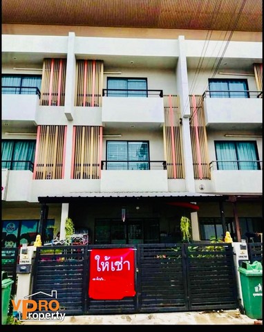 ให้เช่า ทาวน์โฮม 3 ชั้น ตั้งอยู่ใน นวมินทร์ 163 ใกล้เเฟชั่นไอซ์เเลนด์
