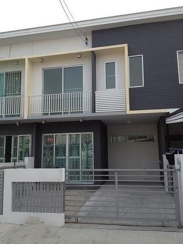 รหัสทรัพย์ R1681 ให้เช่า ทาวน์เฮาส์ 2 ชั้น โครงการใหม่ ใกล้สถานีรถไฟฟ้า แบริ่ง 